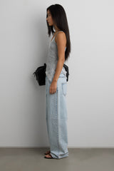 LOW RISE STRAIGHT LEG JEAN