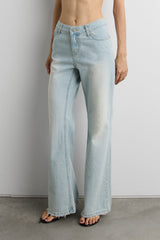 LOW RISE BOOTCUT JEAN