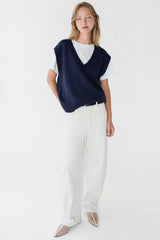 V-NECK SWEATER VEST