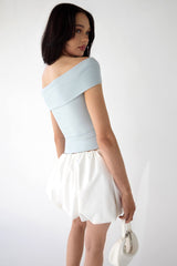 OFF THE SHOULDER BOW TOP