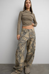 RUCHED COWL CROPPED HOODIE