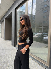 Carolyn Low-Waisted Pants in Black