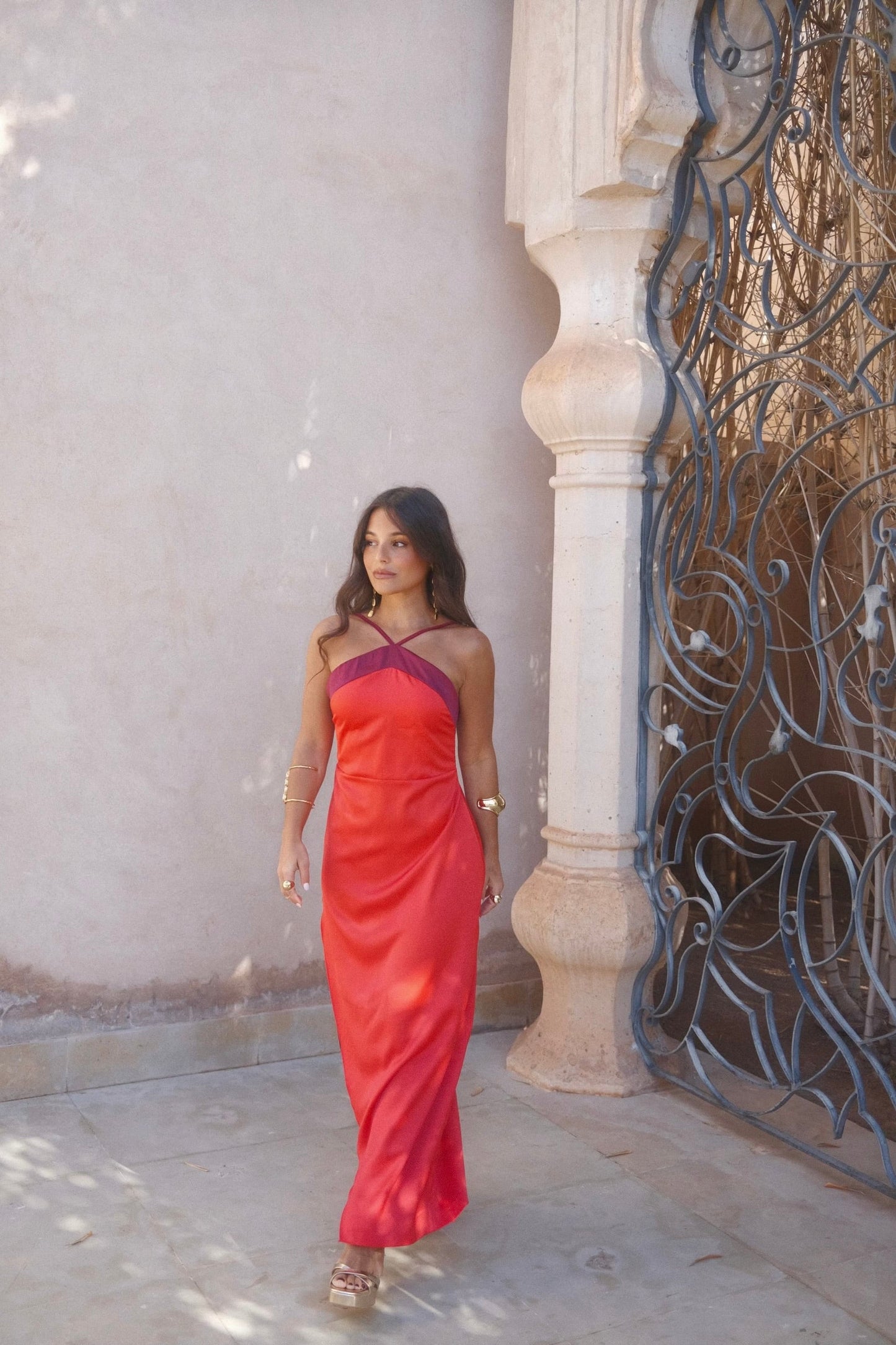 Oasis Dress in Red - Shipping 25/05 to 29/05