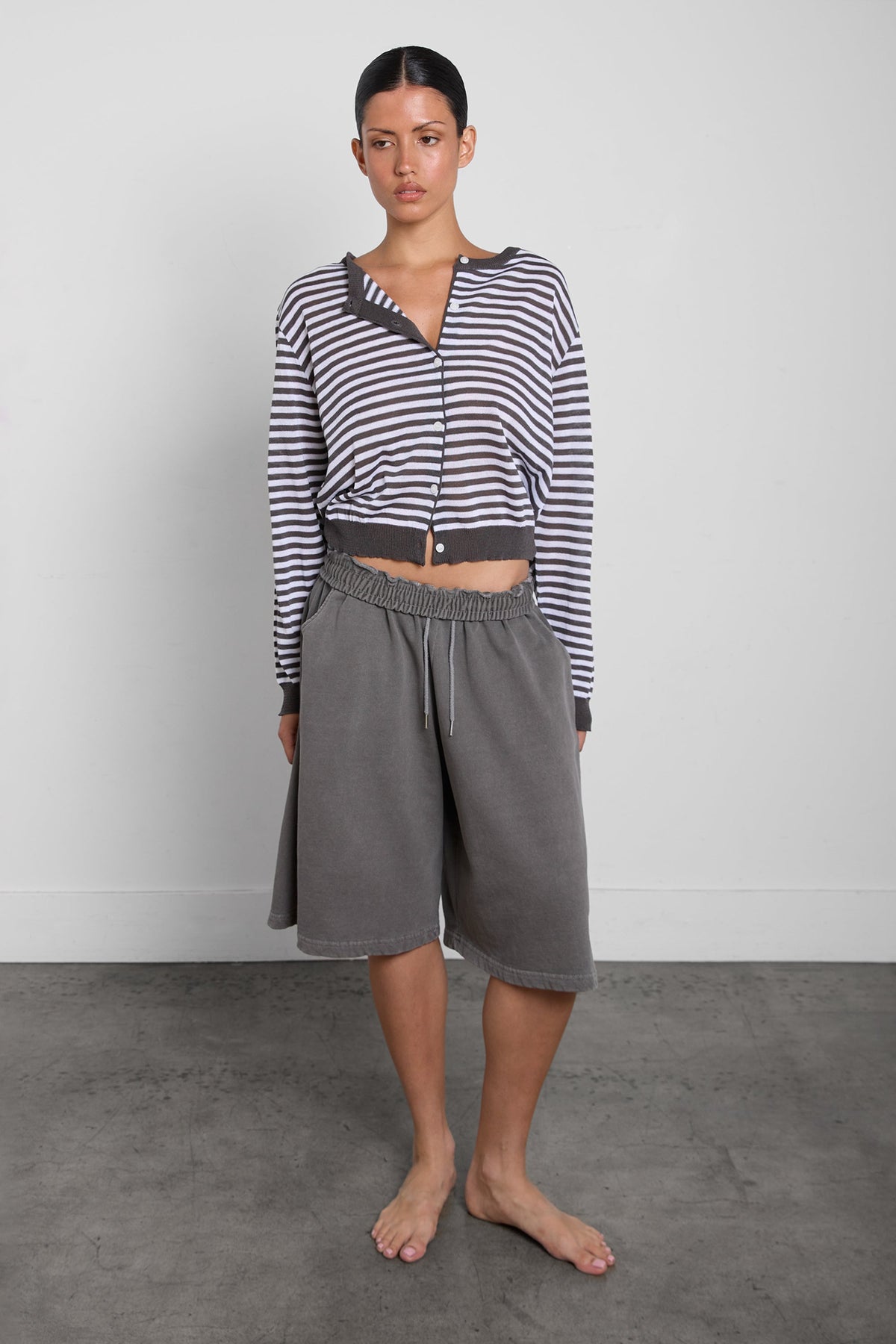 STRIPED ROUND NECK CARDIGAN