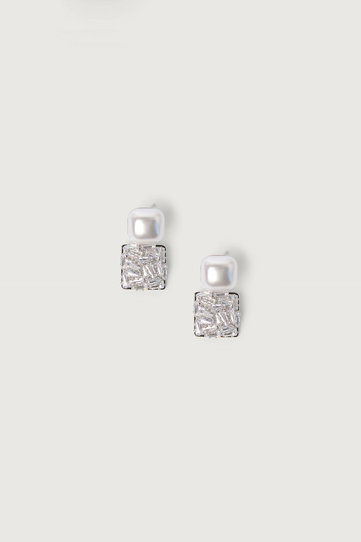 SHIMMER PEARL DROP EARRINGS