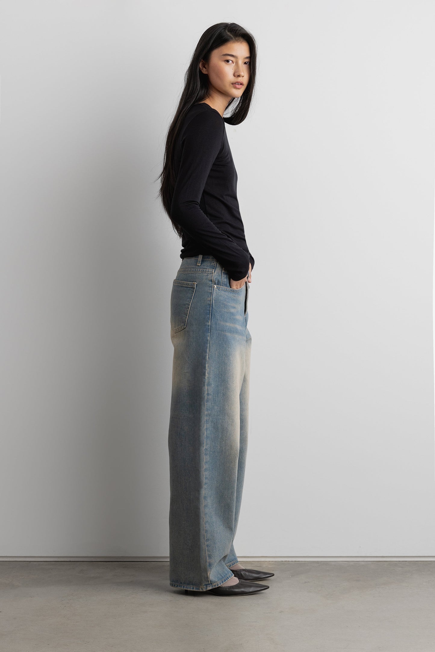 27" VINTAGE WASH REGULAR DENIM JEAN