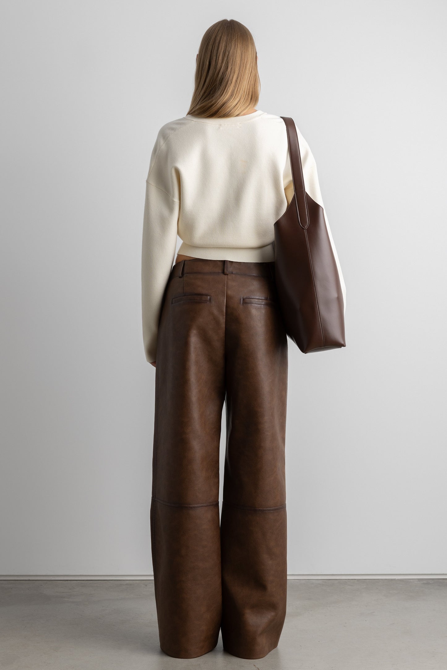 VEGAN LEATHER STRAIGHT LEG PANT
