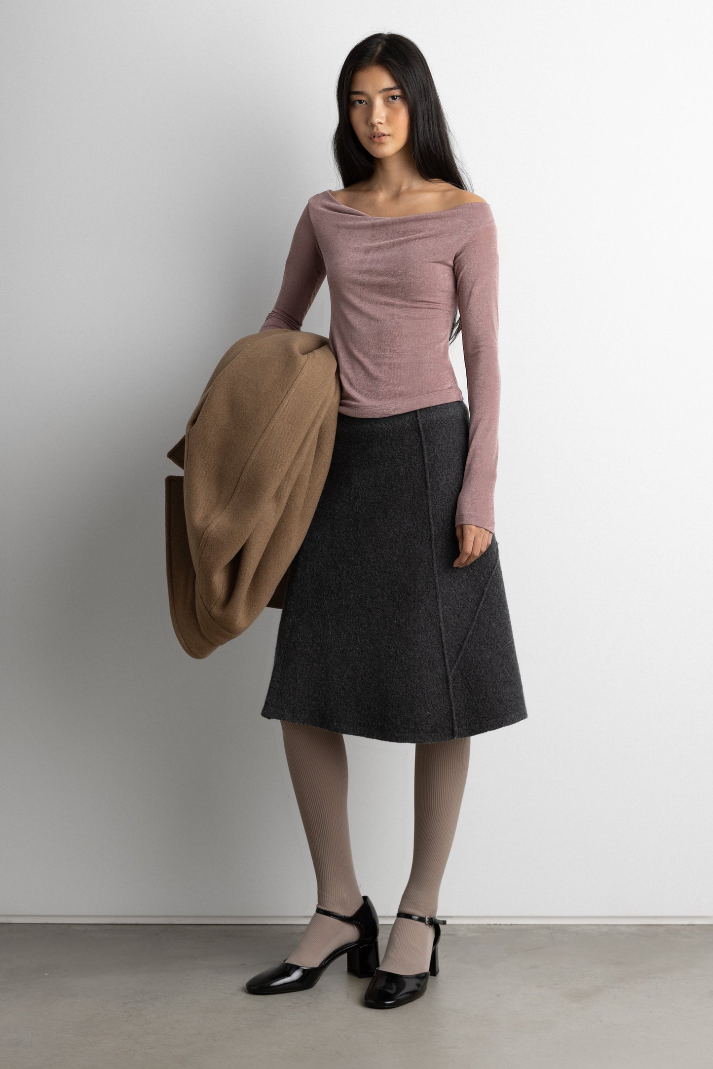 FITTED OFF THE SHOULDER LONG SLEEVE TOP