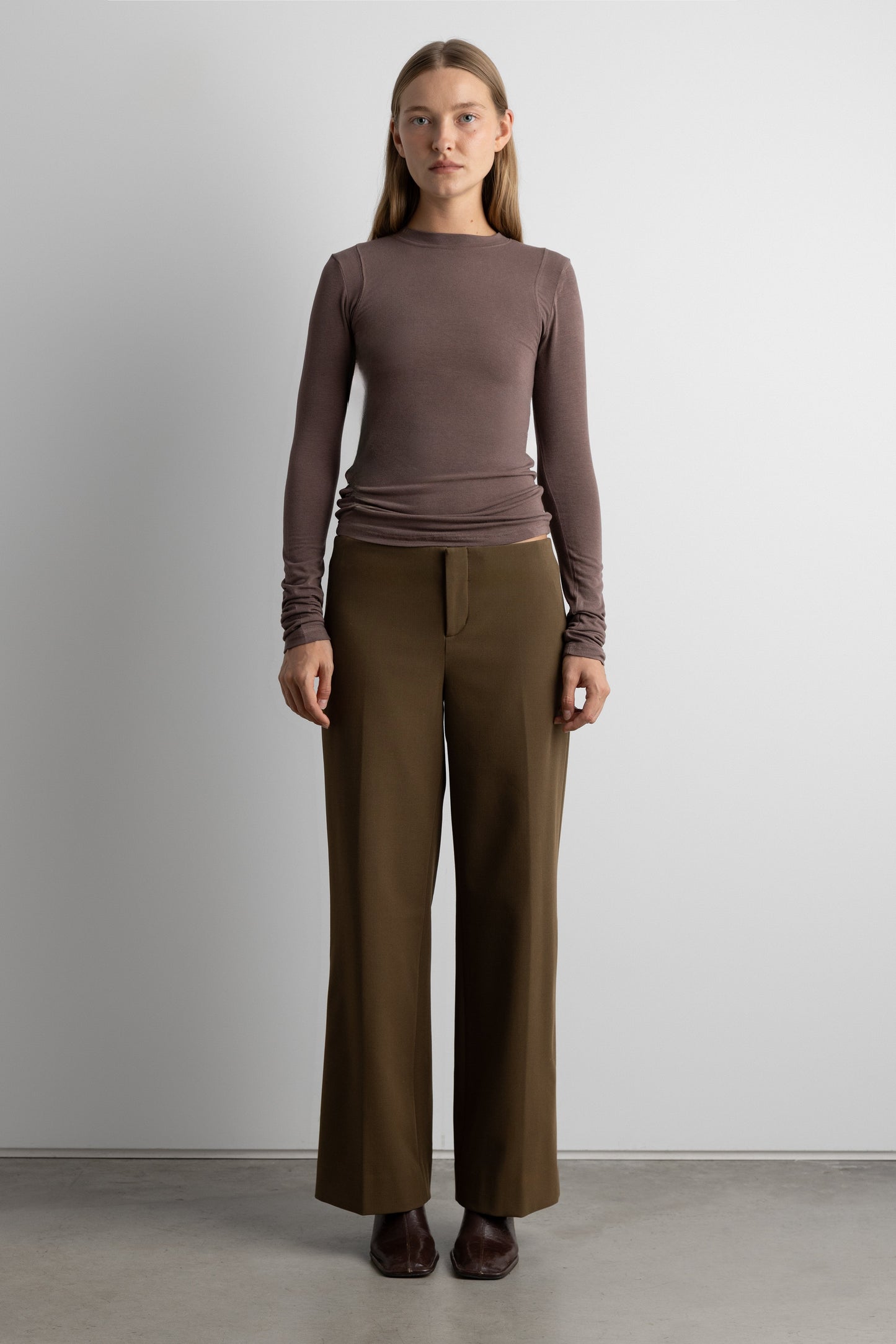 STITCHED SHOULDER LONG-SLEEVE T-SHIRT